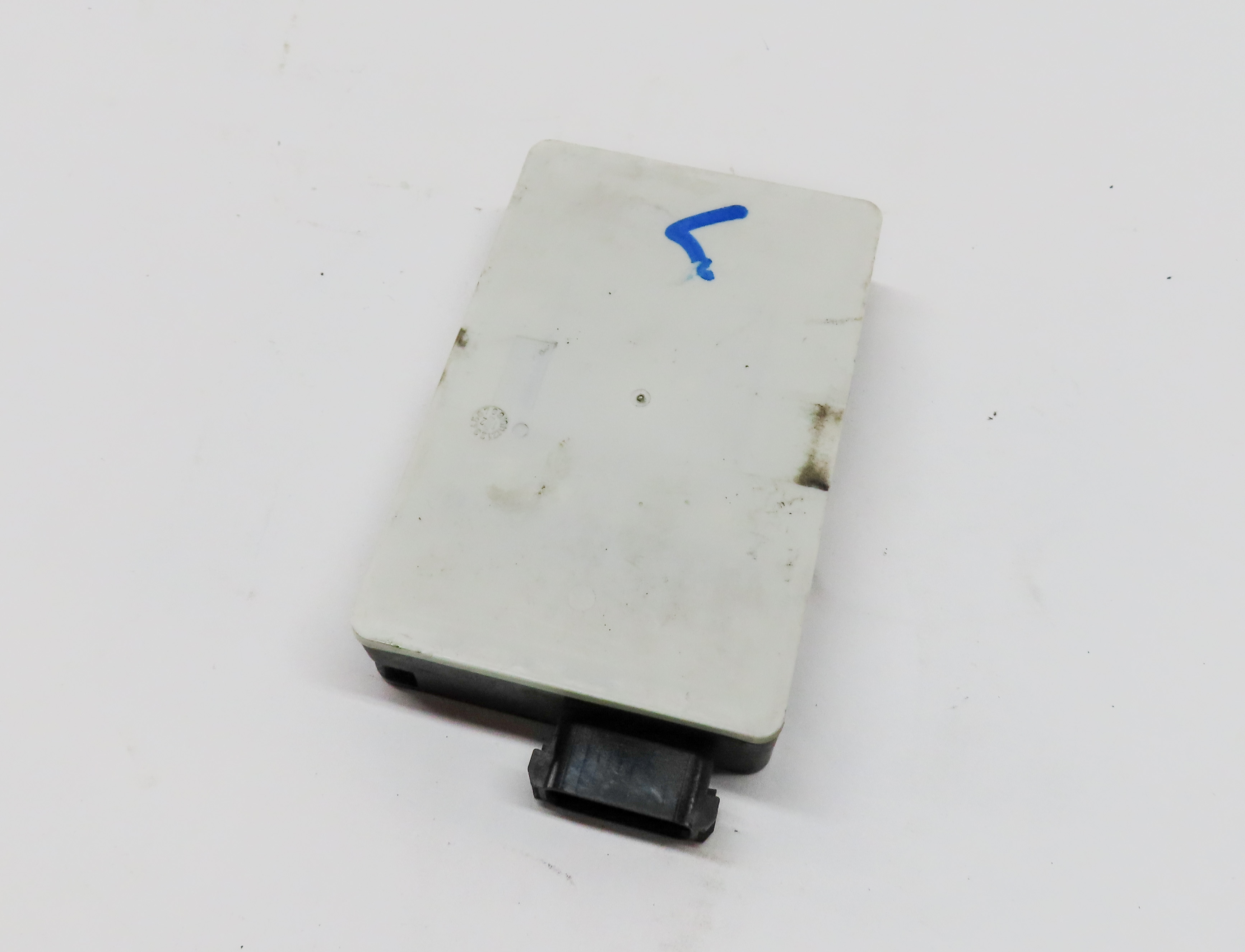 2012 MERCEDES ML350 (W166) REAR LEFT BLIND SPOT RADAR SENSOR MODULE — exact item pictured